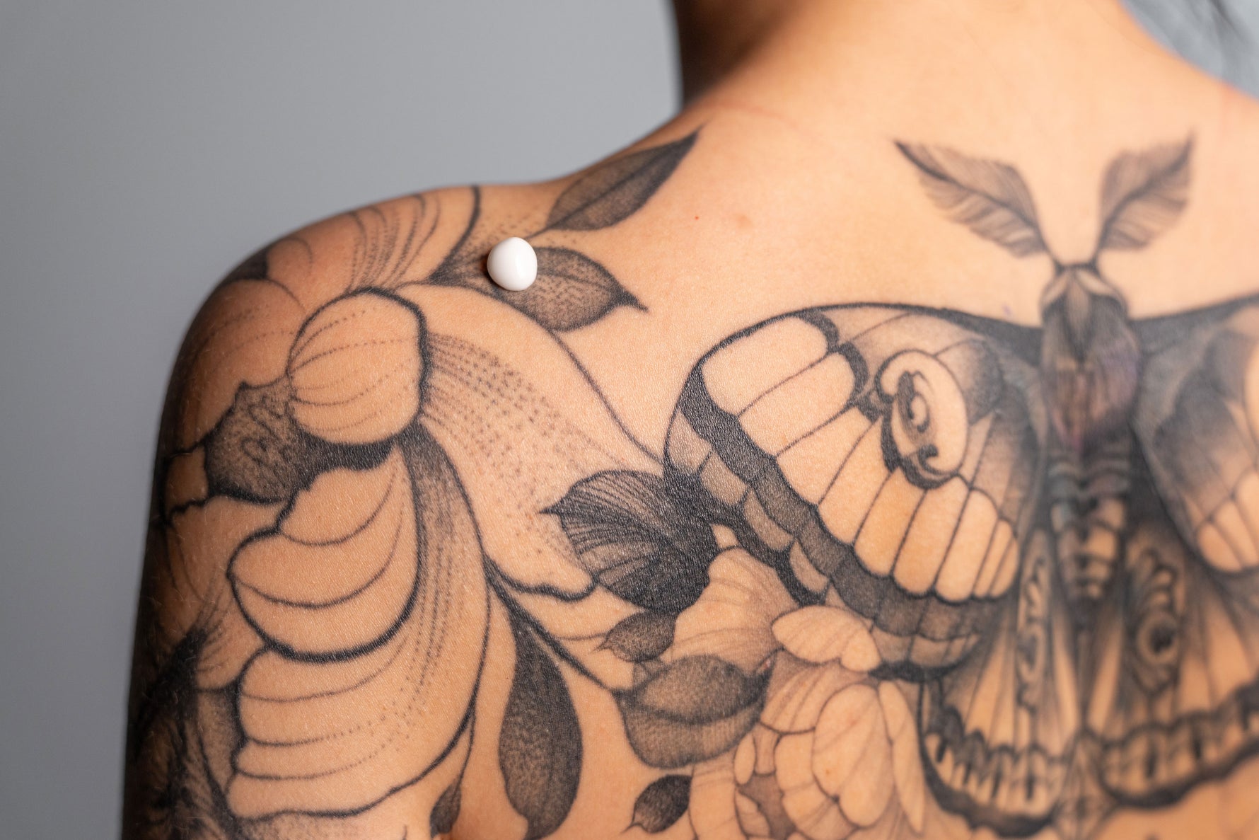 Tatouage et Hydratation : l'art de préserver la beauté et la longévité de votre encre